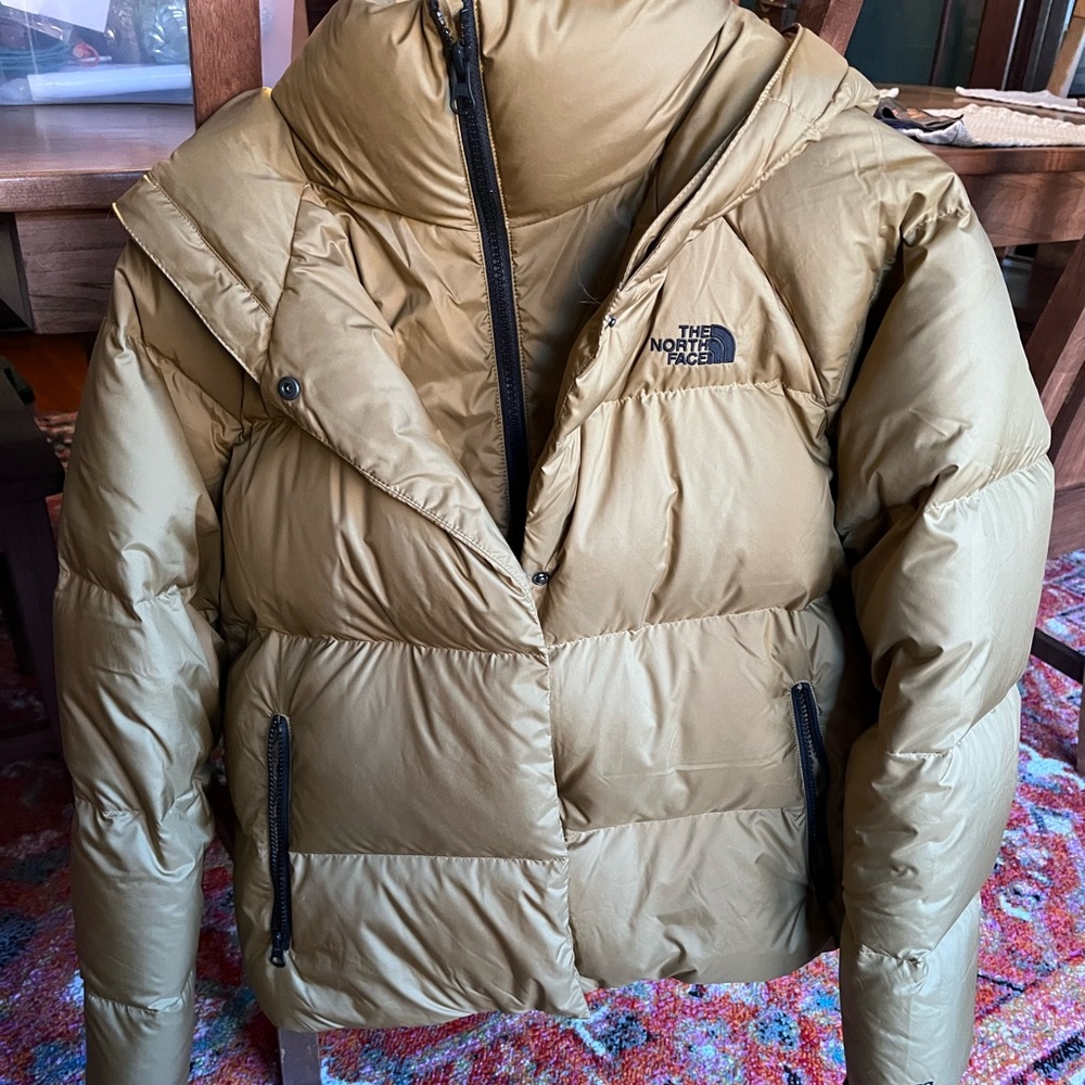 The North Face Women’s down cropped coat Size Large